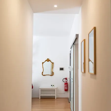 The Nest Maqueda Apartman *