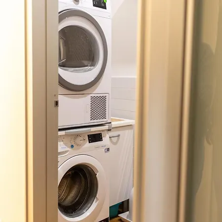 The Nest Maqueda Apartman *